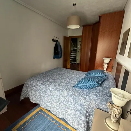Holiday Rental - 3 Bedroom Country Cottage Fully Available For El Final - 15Mins From Airport - 25Mins From Bilbao ヴィラ